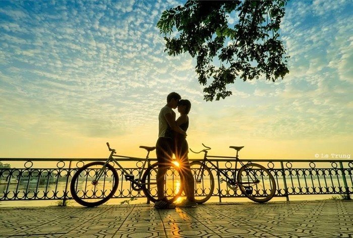 Hồ Tây dành cho những ngọt ngào lãng mạn