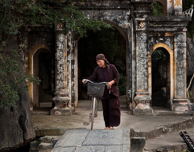 Chùa Bích Động