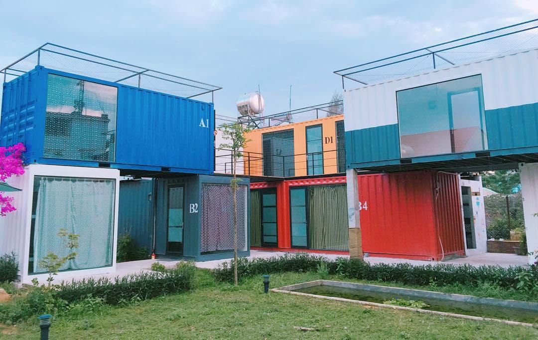 Khu nhà nghỉ này vừa mới đón khách từ tháng 4, tọa lạc ngay gần bãi biển Mỹ Khê, thuộc phường Phước Mỹ, Sơn Trà, Đà Nẵng